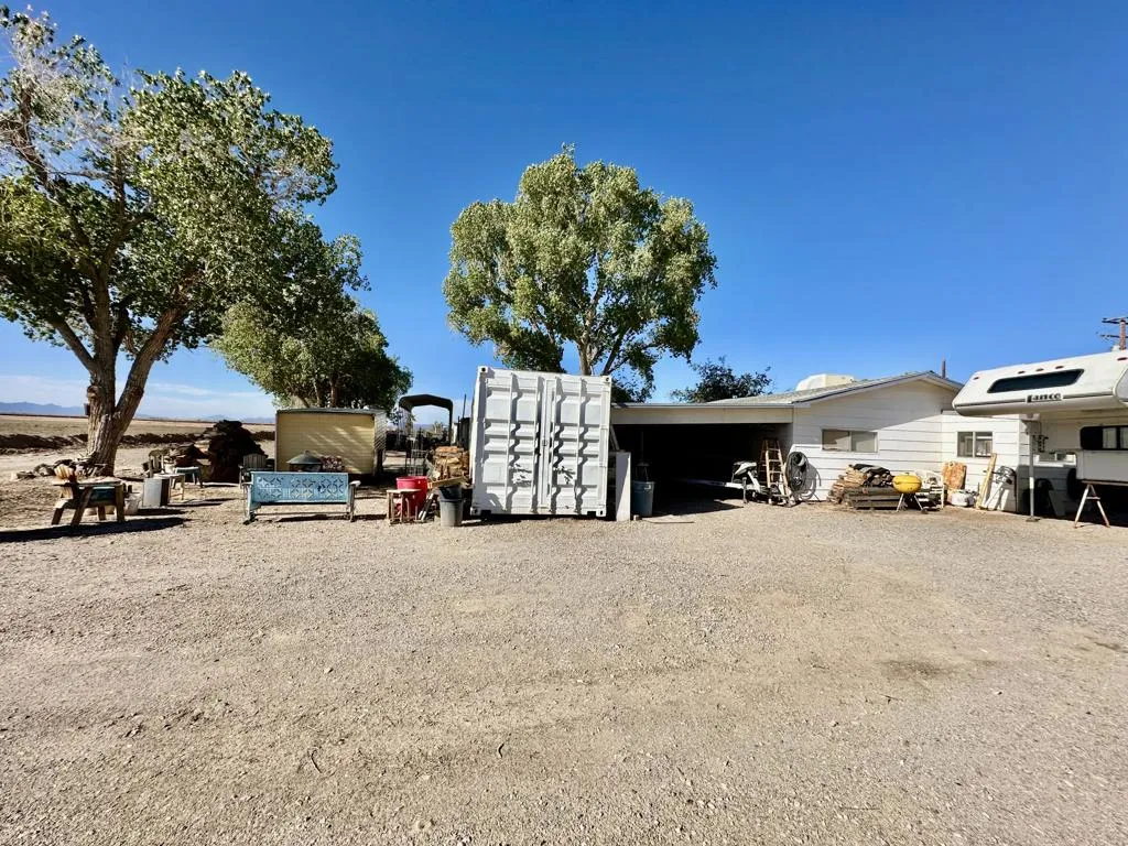 1731 Riviera Drive, Blythe, California 92225 home-pic-29