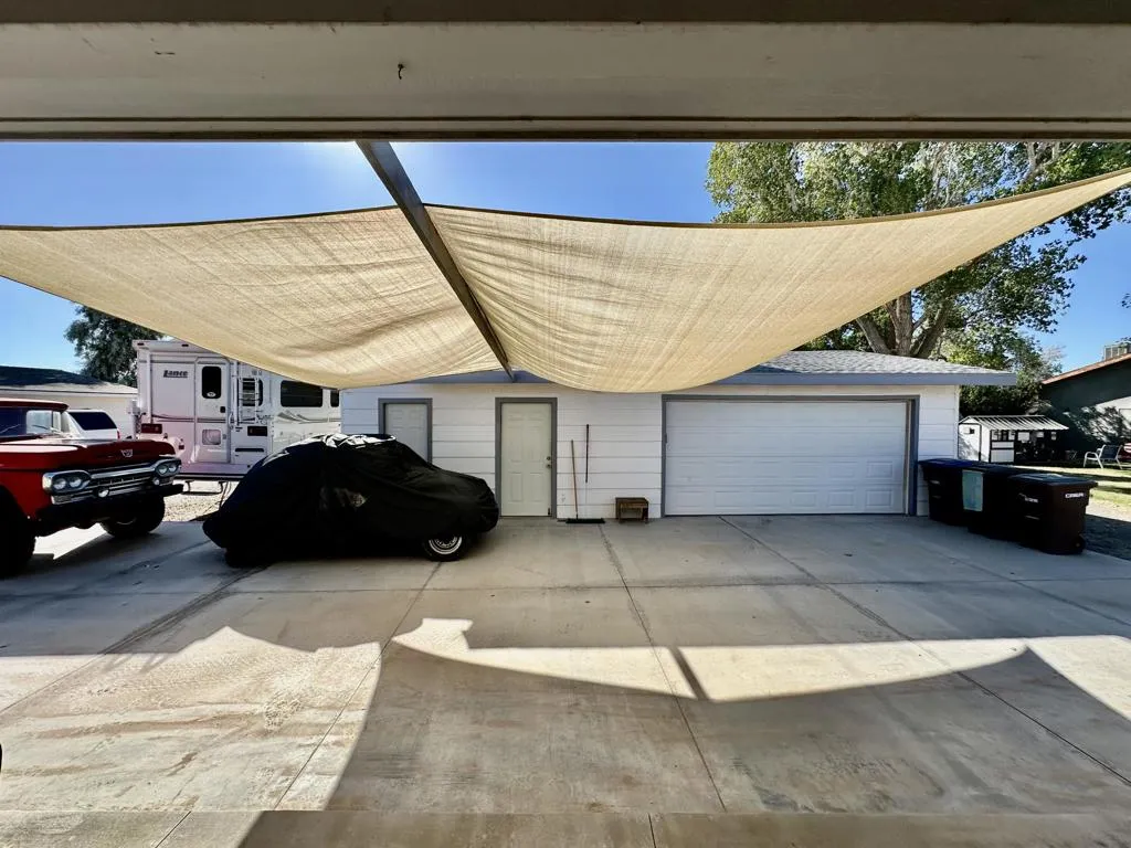 1731 Riviera Drive, Blythe, California 92225 home-pic-26