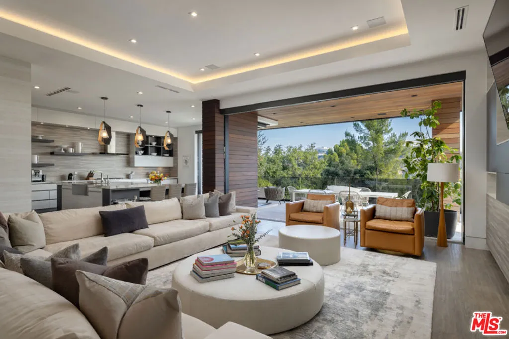 800 N Tigertail Road, Los Angeles, California 90049 home-pic-7