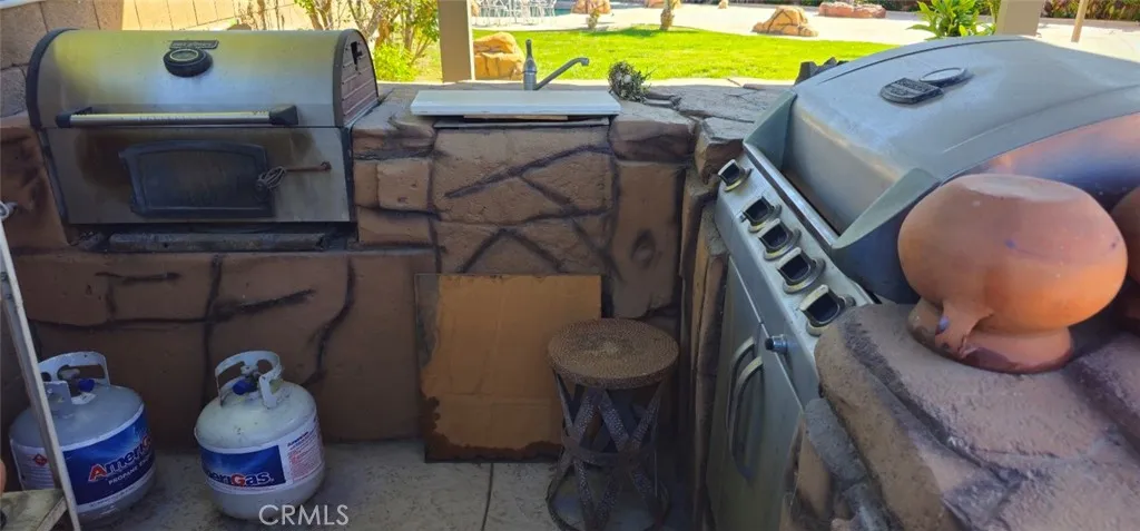 1940 Clemens Place, San Jacinto, California 92583