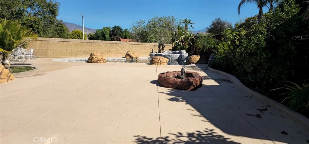 1940 Clemens Place, San Jacinto, California 92583
