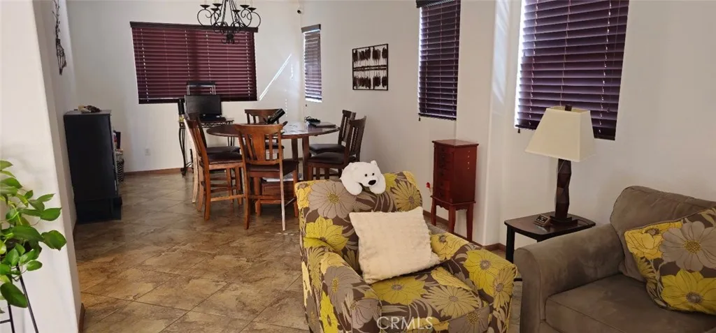 1940 Clemens Place, San Jacinto, California 92583
