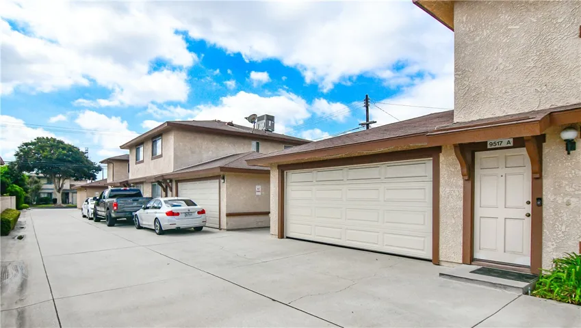 9513 Cedar St, Bellflower, California 90706