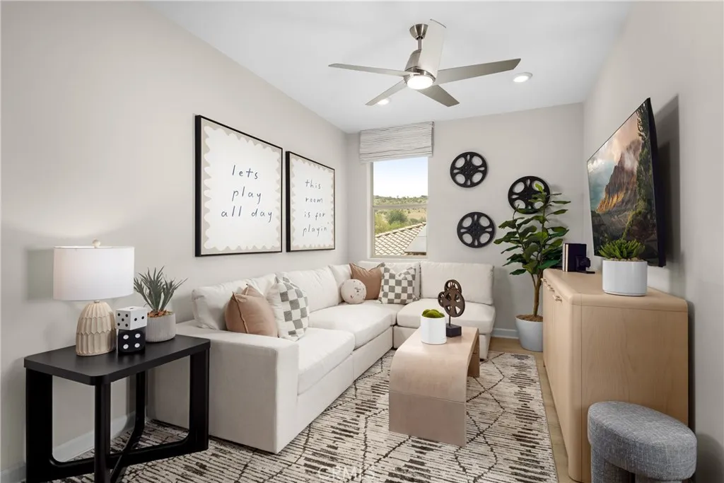 2085 Woolem Place, Escondido, California 92026 home-pic-6