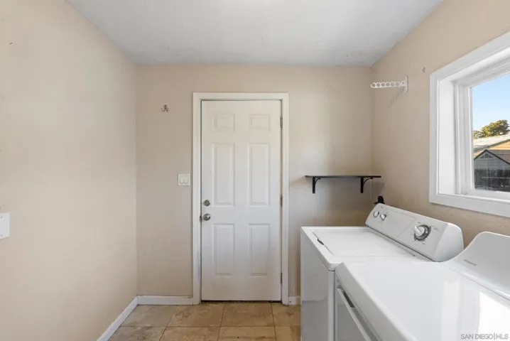 615 10th St, Ramona, California 92065