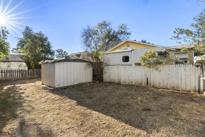 615 10th St, Ramona, California 92065