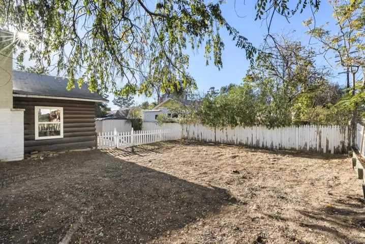615 10th St, Ramona, California 92065