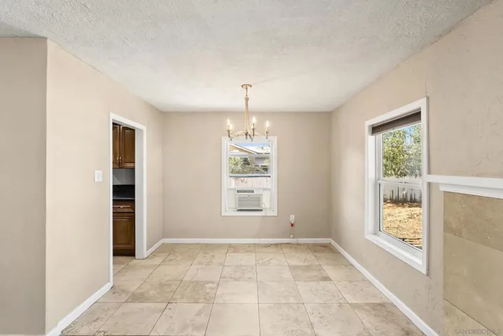 615 10th St, Ramona, California 92065
