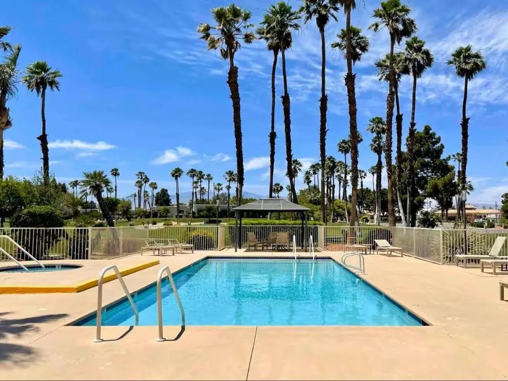28621 E Portales Drive, Cathedral City, California 92234 home-pic-16