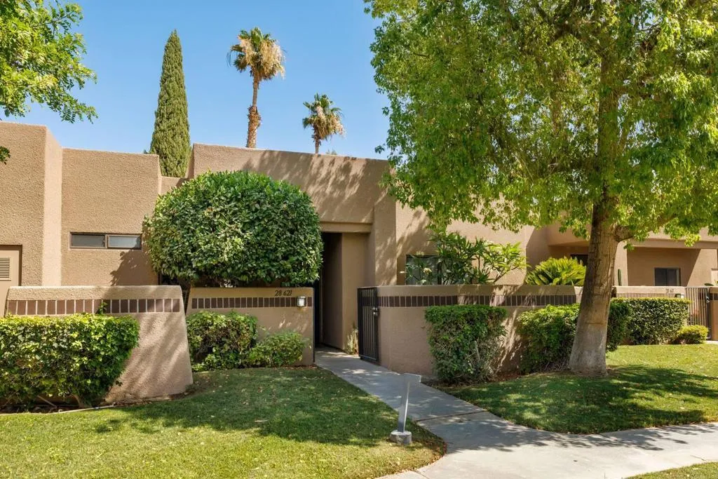 28621 E Portales Drive, Cathedral City, California 92234 home-pic-25