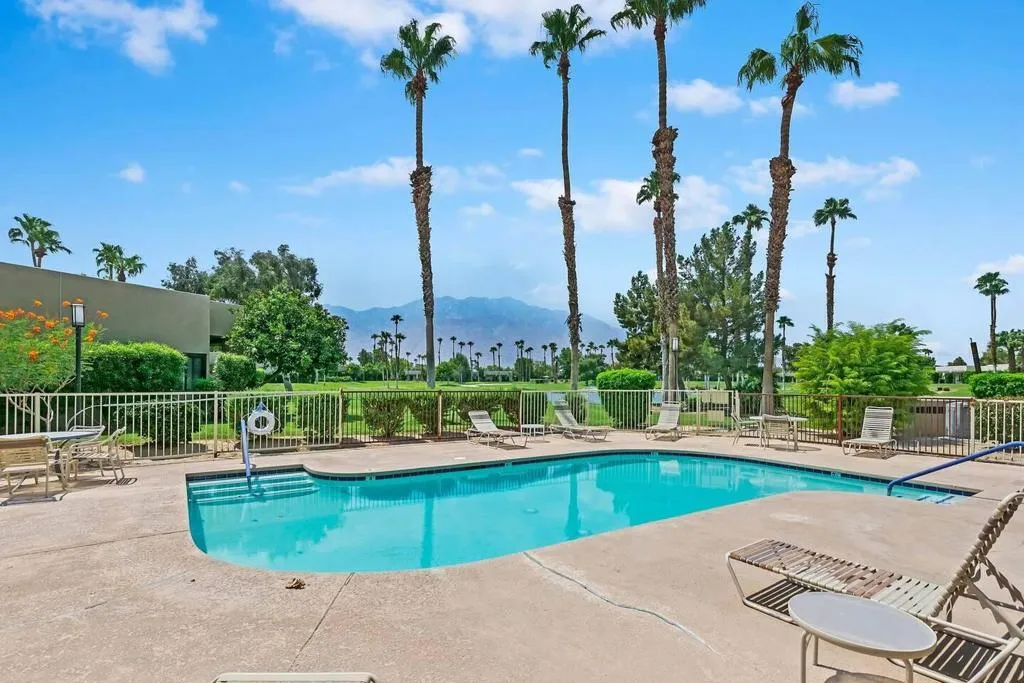 28621 E Portales Drive, Cathedral City, California 92234 home-pic-15