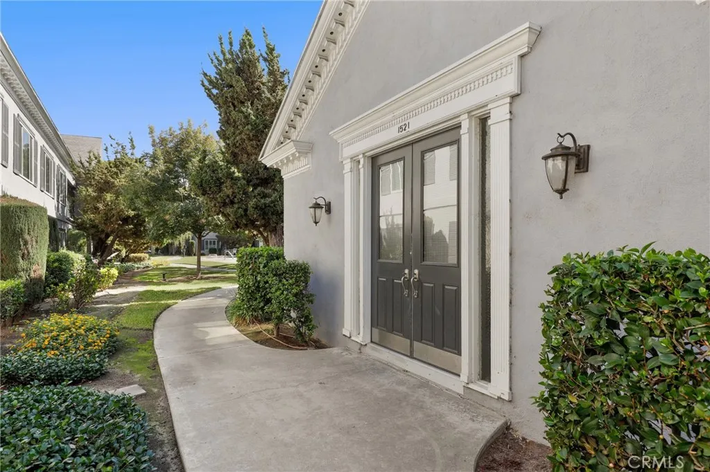 1521 S Pomona Avenue A17, Fullerton, California 92832 home-pic-25
