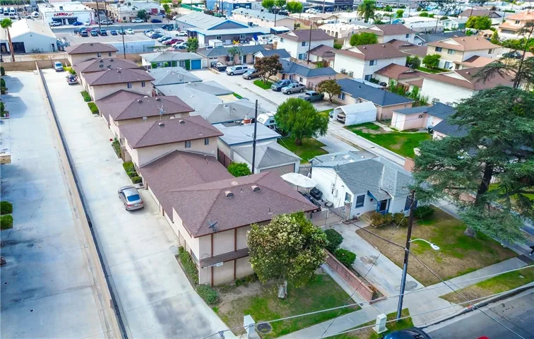 9112 Cedar St, Bellflower, California 90706