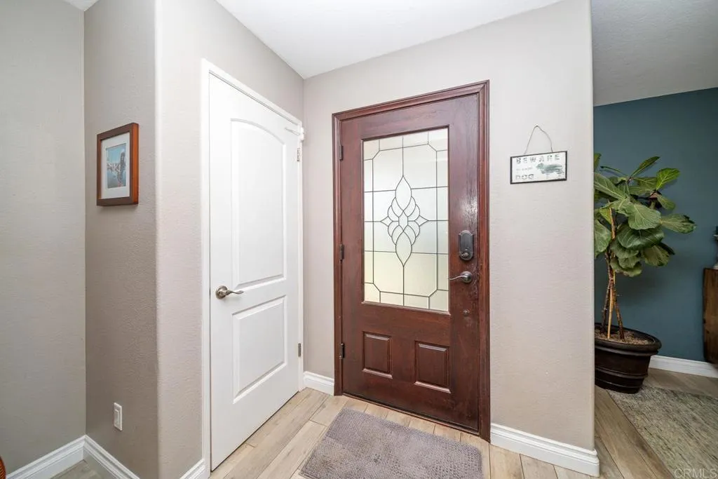 4320 Los Padres Drive, Fallbrook, California 92028 home-pic-9