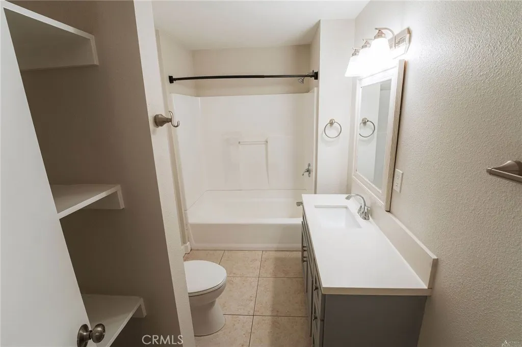 35372 Avenue E, Yucaipa, California 92399 home-pic-7
