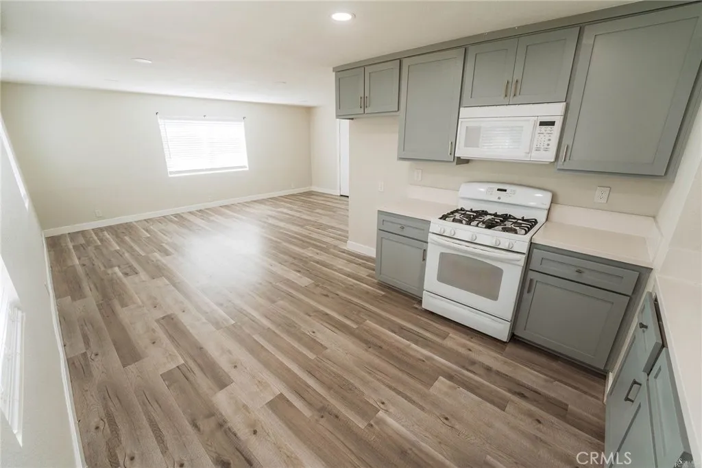 35372 Avenue E, Yucaipa, California 92399 home-pic-12