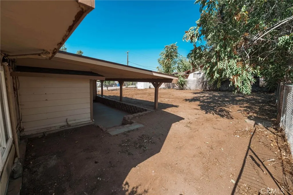 35372 Avenue E, Yucaipa, California 92399 home-pic-32