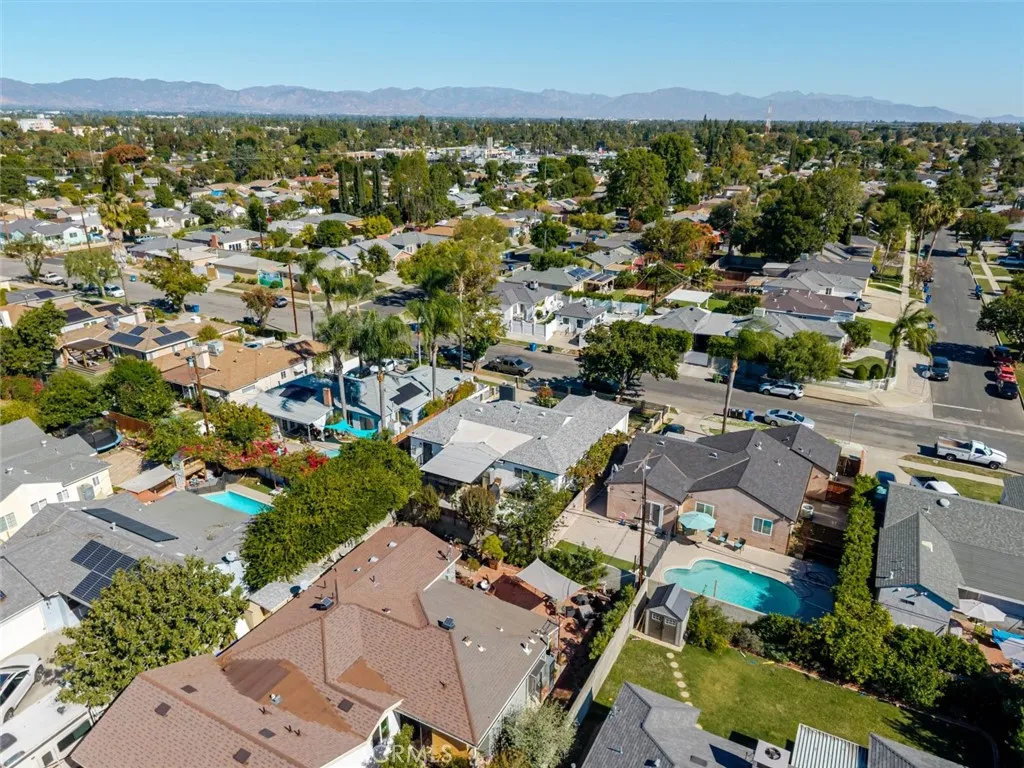 6659 Shirley Avenue, Reseda, California 91335 home-pic-33