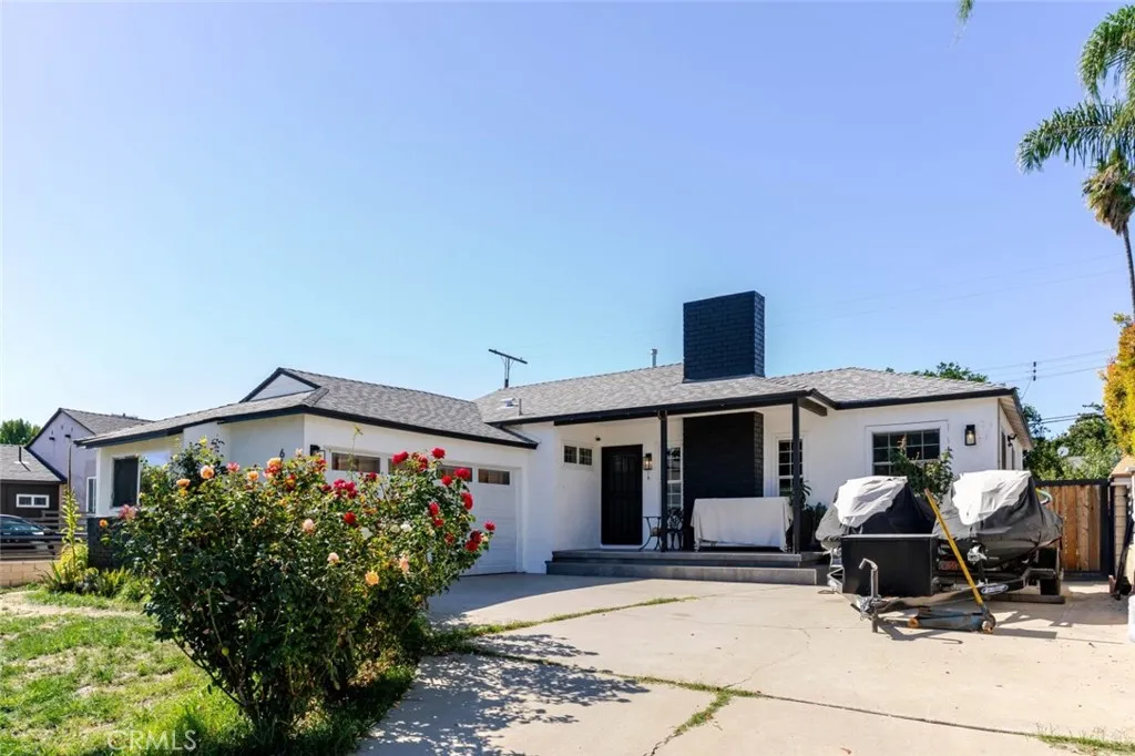 6659 Shirley Avenue, Reseda, California 91335 home-pic-1