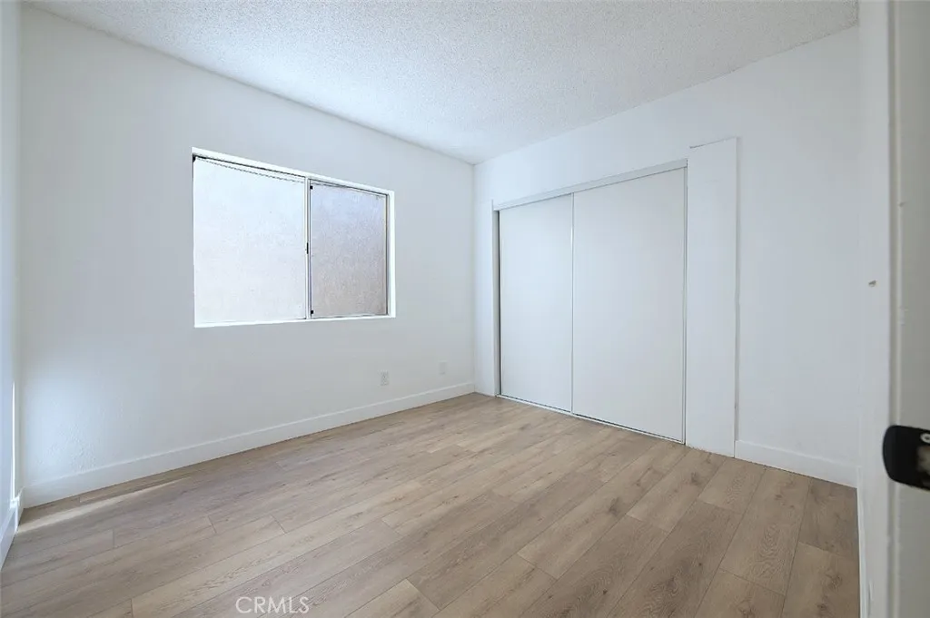 16465 Green Tree, Victorville, California 92395 home-pic-21