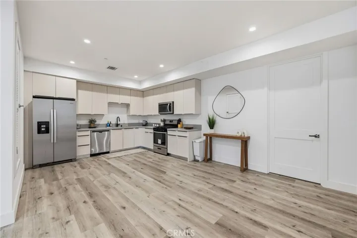 3910 Kentucky, Los Angeles, California 90068