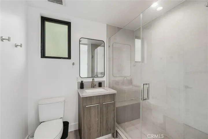 3910 Kentucky, Los Angeles, California 90068