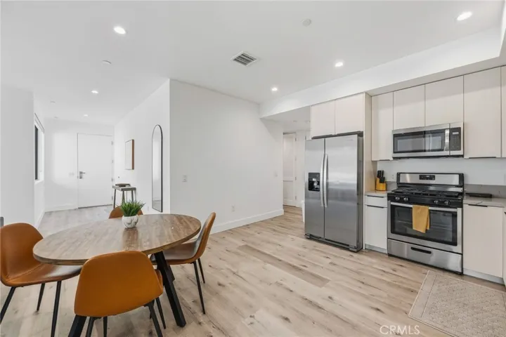 3910 Kentucky, Los Angeles, California 90068