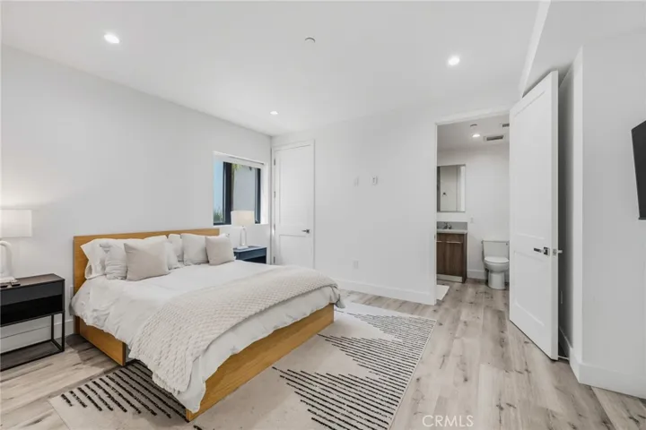 3910 Kentucky, Los Angeles, California 90068