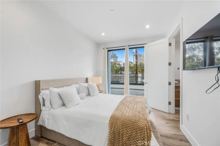 3910 Kentucky, Los Angeles, California 90068