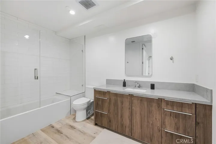 3910 Kentucky, Los Angeles, California 90068