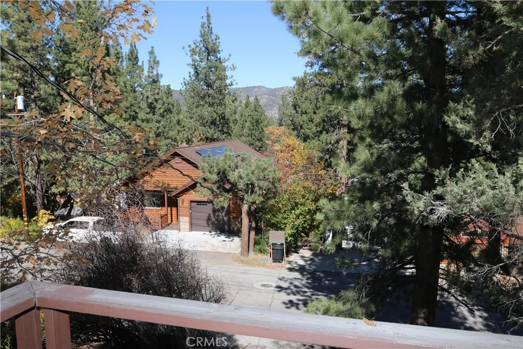 1120 Villa Grove, Big Bear Lake, California 92315 home-pic-17