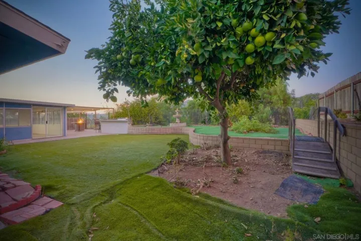10226 Ramona Dr, San Diego, California 91977