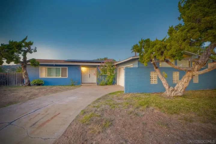 10226 Ramona Dr, San Diego, California 91977