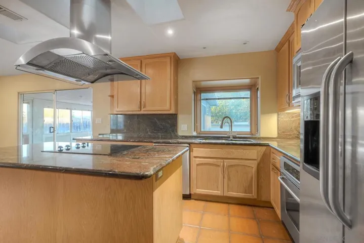 10226 Ramona Dr, San Diego, California 91977