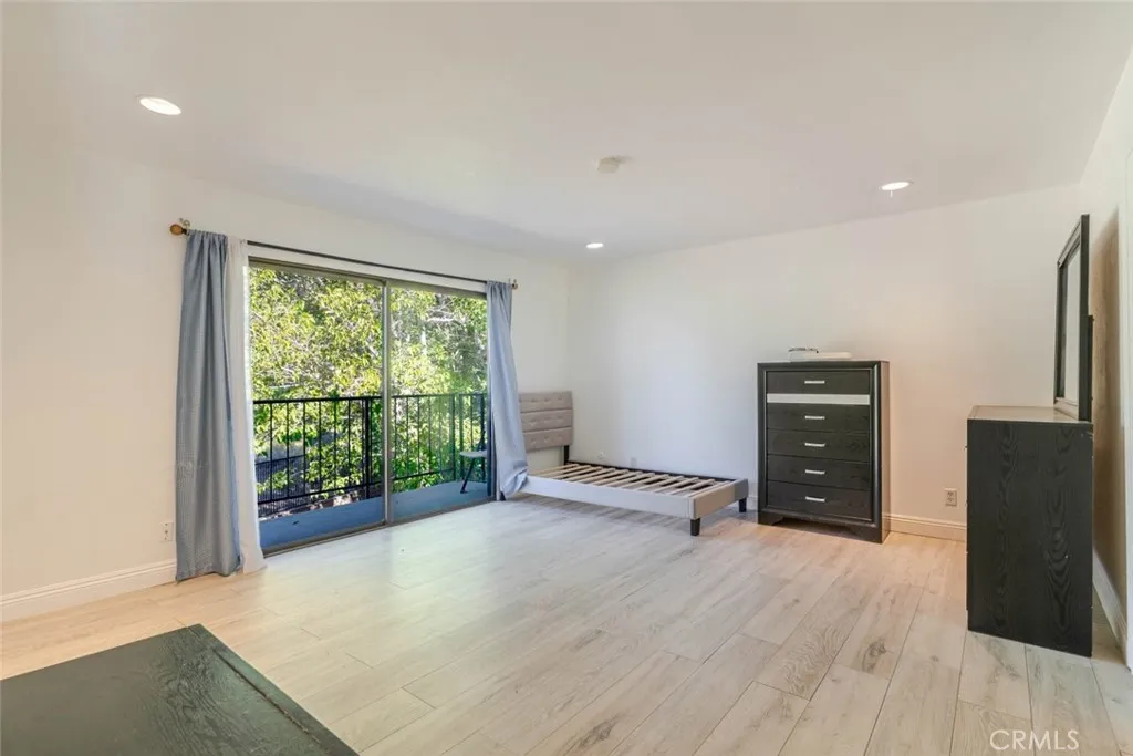 310 Susan Court, Palmdale, California 93551 home-pic-16