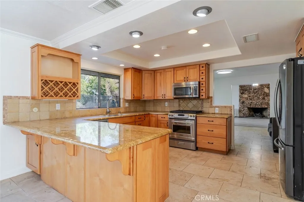 310 Susan Court, Palmdale, California 93551 home-pic-7