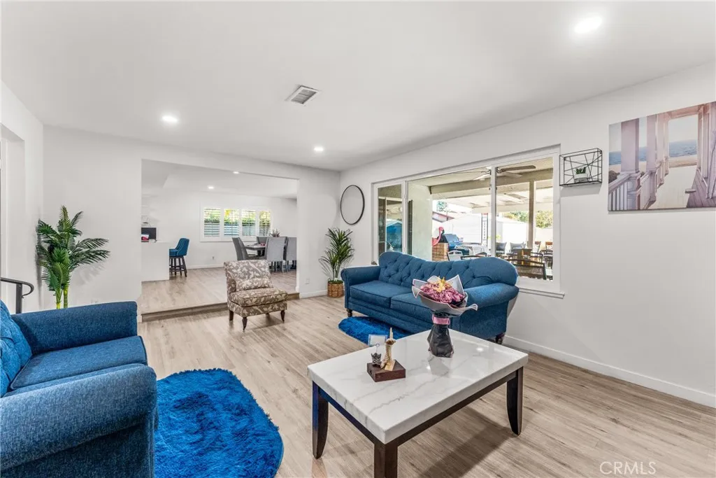 839 S Aspen, Bloomington, California 92316 home-pic-6