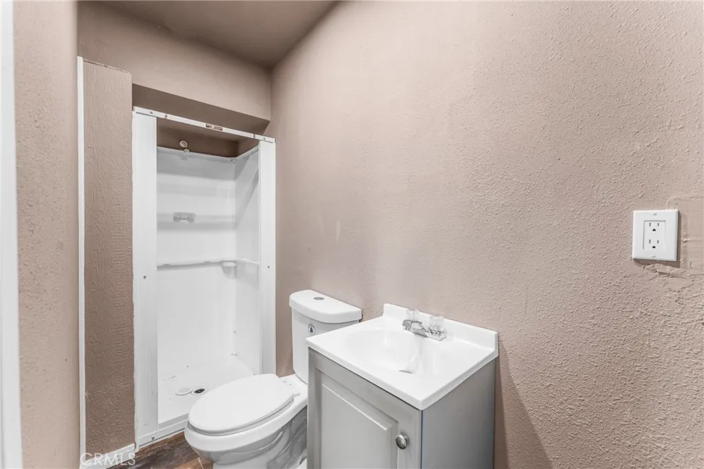 839 S Aspen, Bloomington, California 92316 home-pic-23