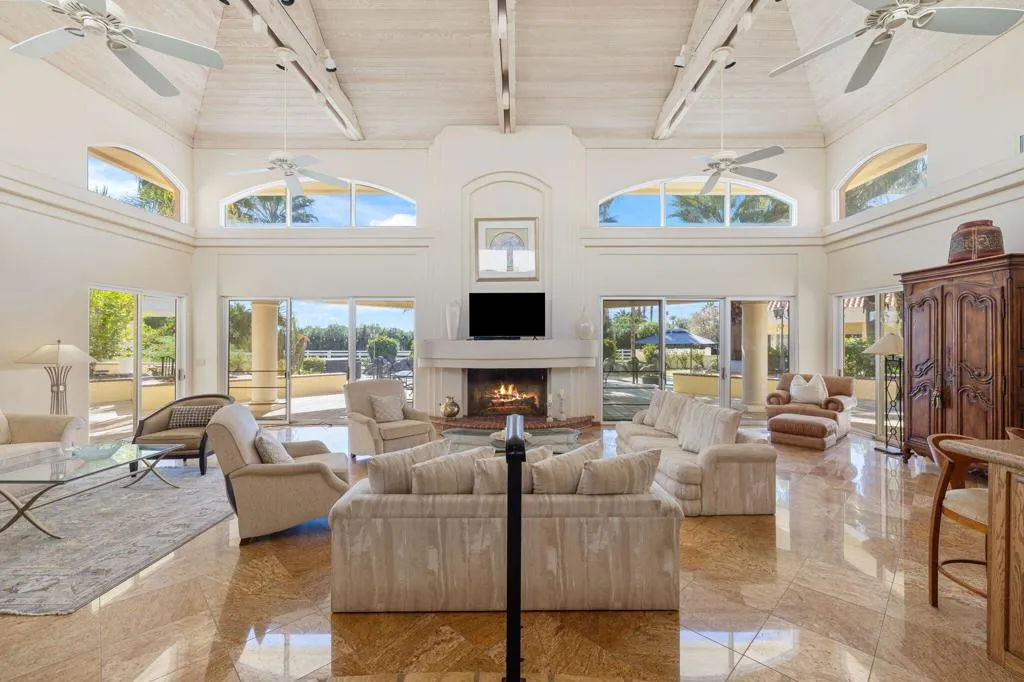 gallery-image 4