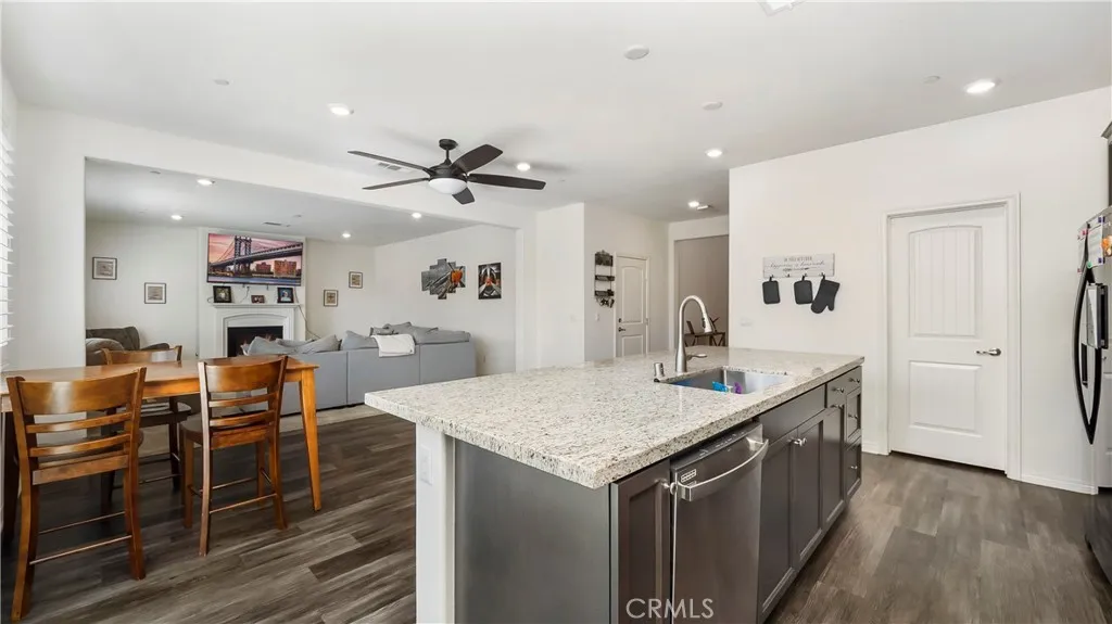 29812 Olympic, Menifee, California 92585 home-pic-4