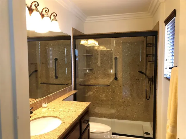 En suite bath