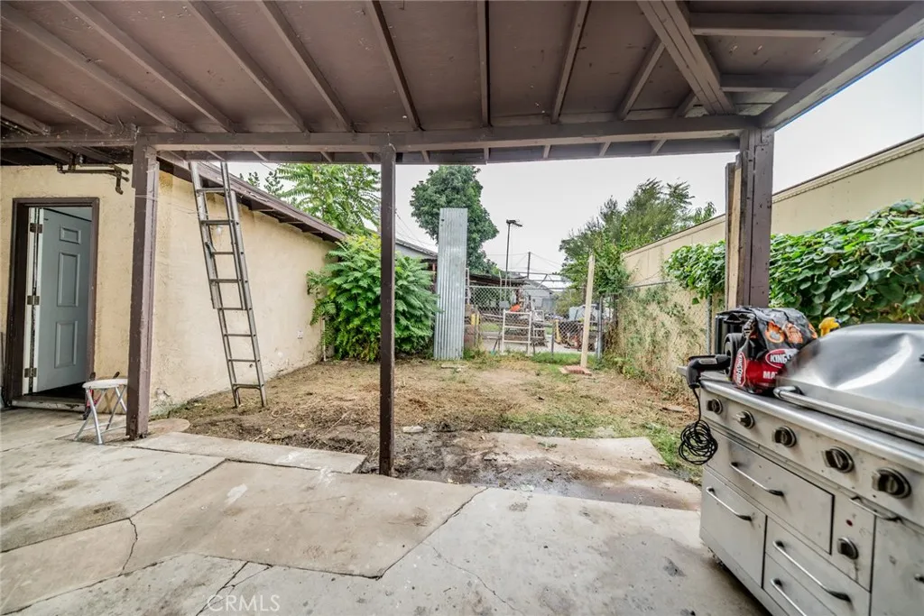 13512 Blvd Arrow, Fontana, California 92335 home-pic-28