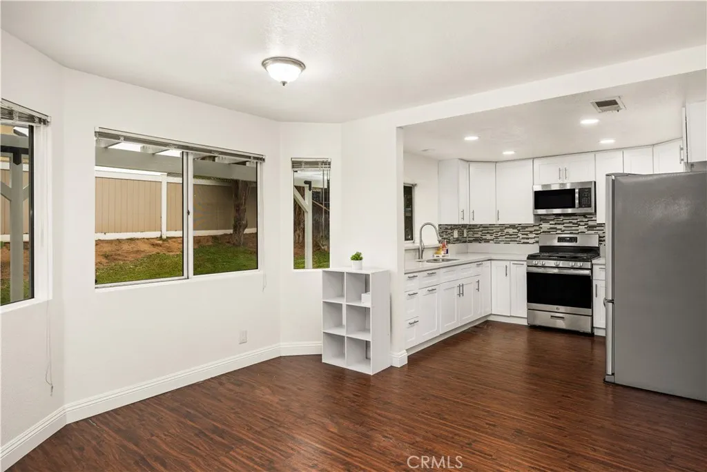 3267 Tyler, Riverside, California 92503 home-pic-11