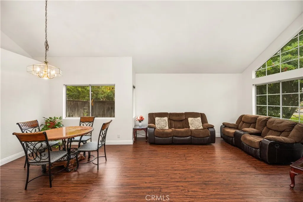 3267 Tyler, Riverside, California 92503 home-pic-8