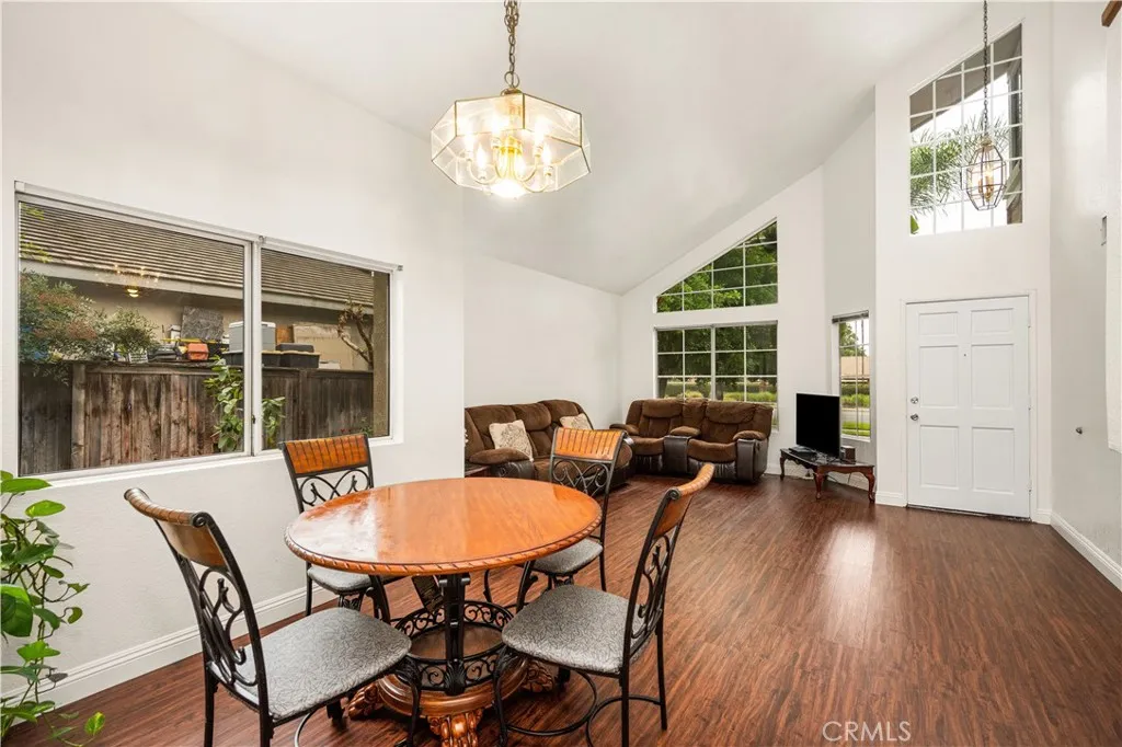3267 Tyler, Riverside, California 92503 home-pic-1