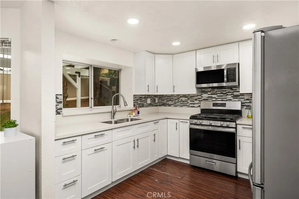 3267 Tyler, Riverside, California 92503 home-pic-2