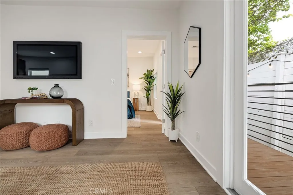 724 San Miguel Avenue, Venice, California 90291 home-pic-25