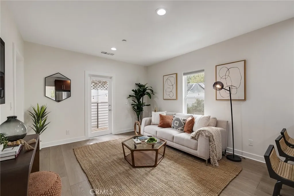 724 San Miguel Avenue, Venice, California 90291 home-pic-18