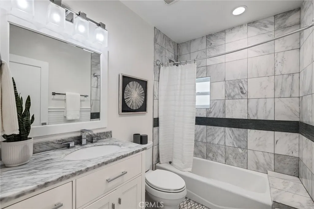 724 San Miguel Avenue, Venice, California 90291 home-pic-35