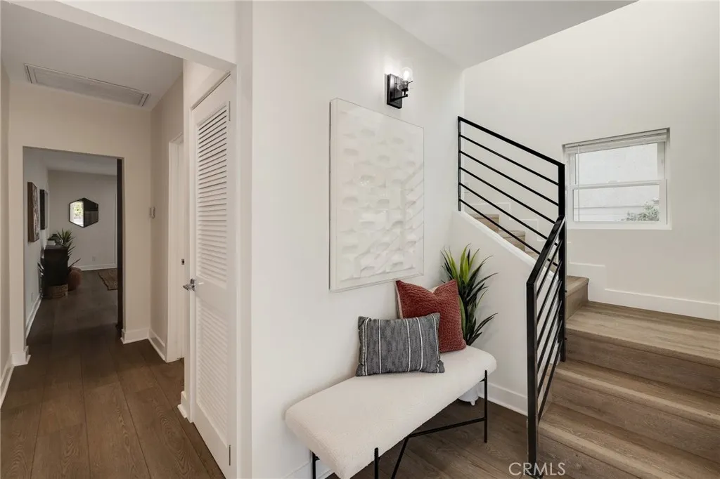 724 San Miguel Avenue, Venice, California 90291 home-pic-12